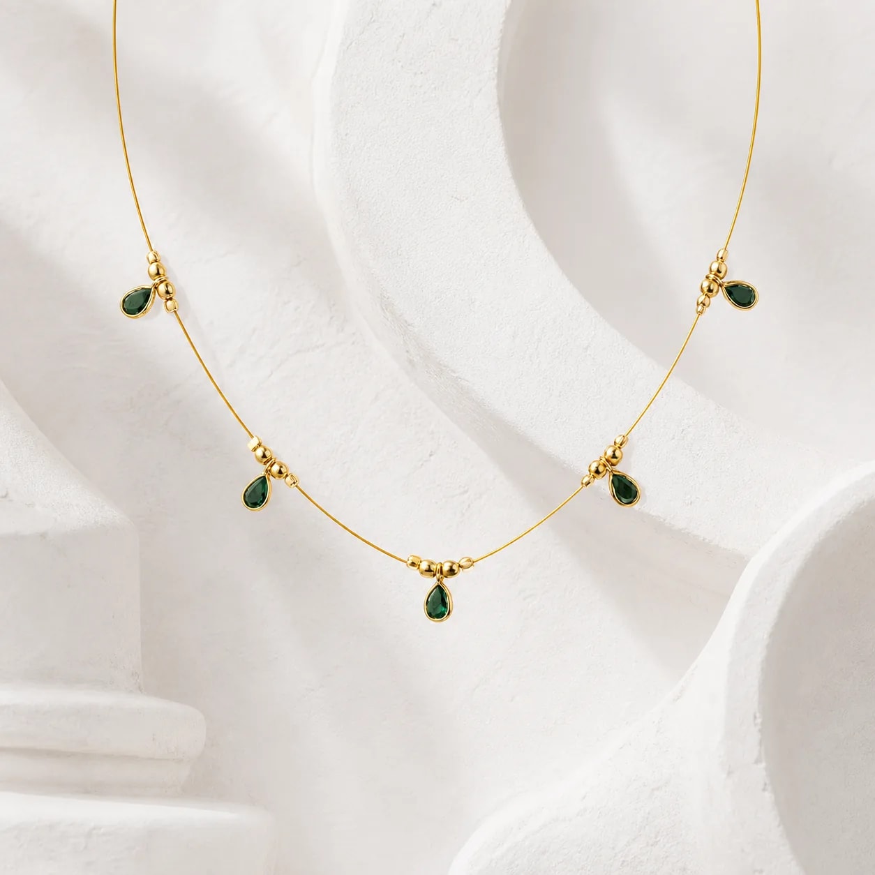 Dewdrop Charm Invisible Necklace
