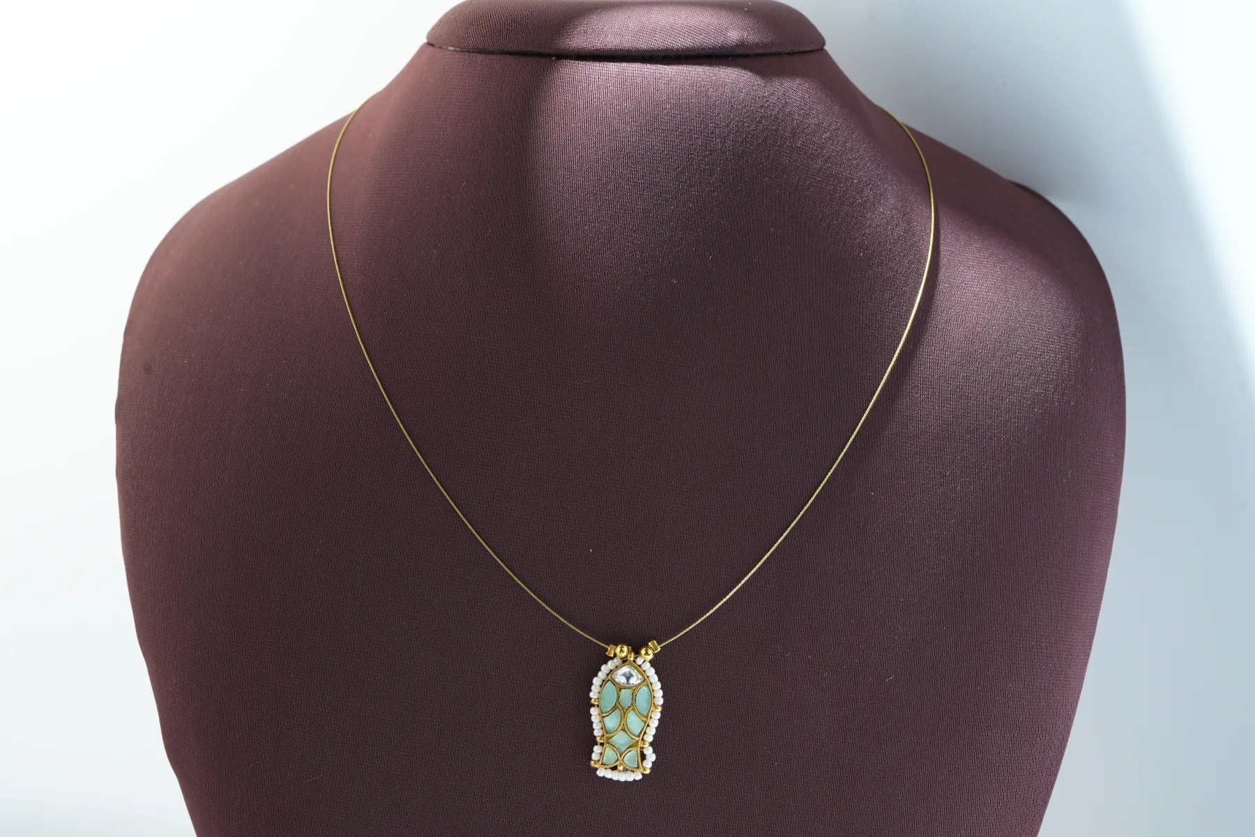Jadau Matsya pearl Invisible Necklace