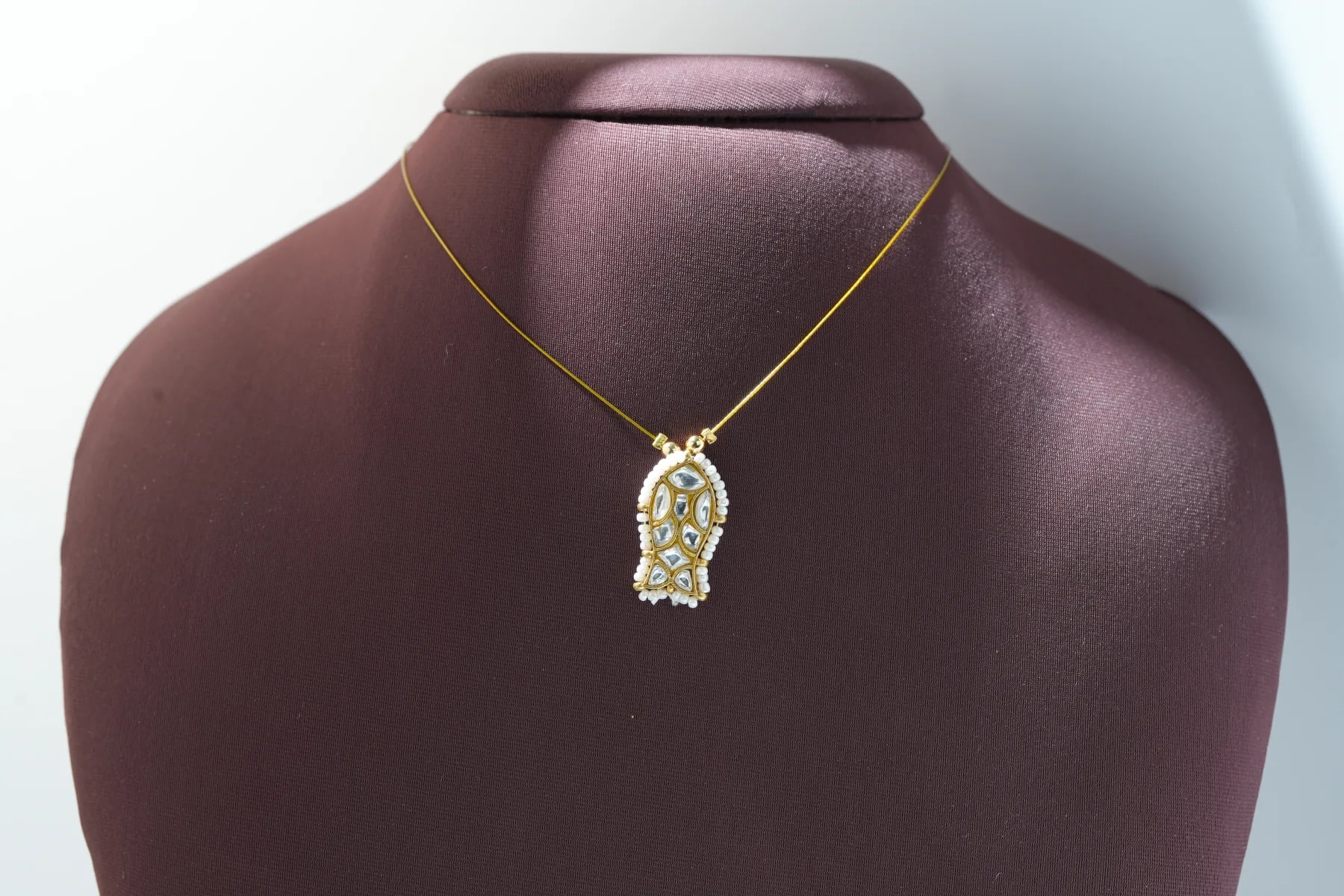 Jadau Matsya pearl Invisible Necklace