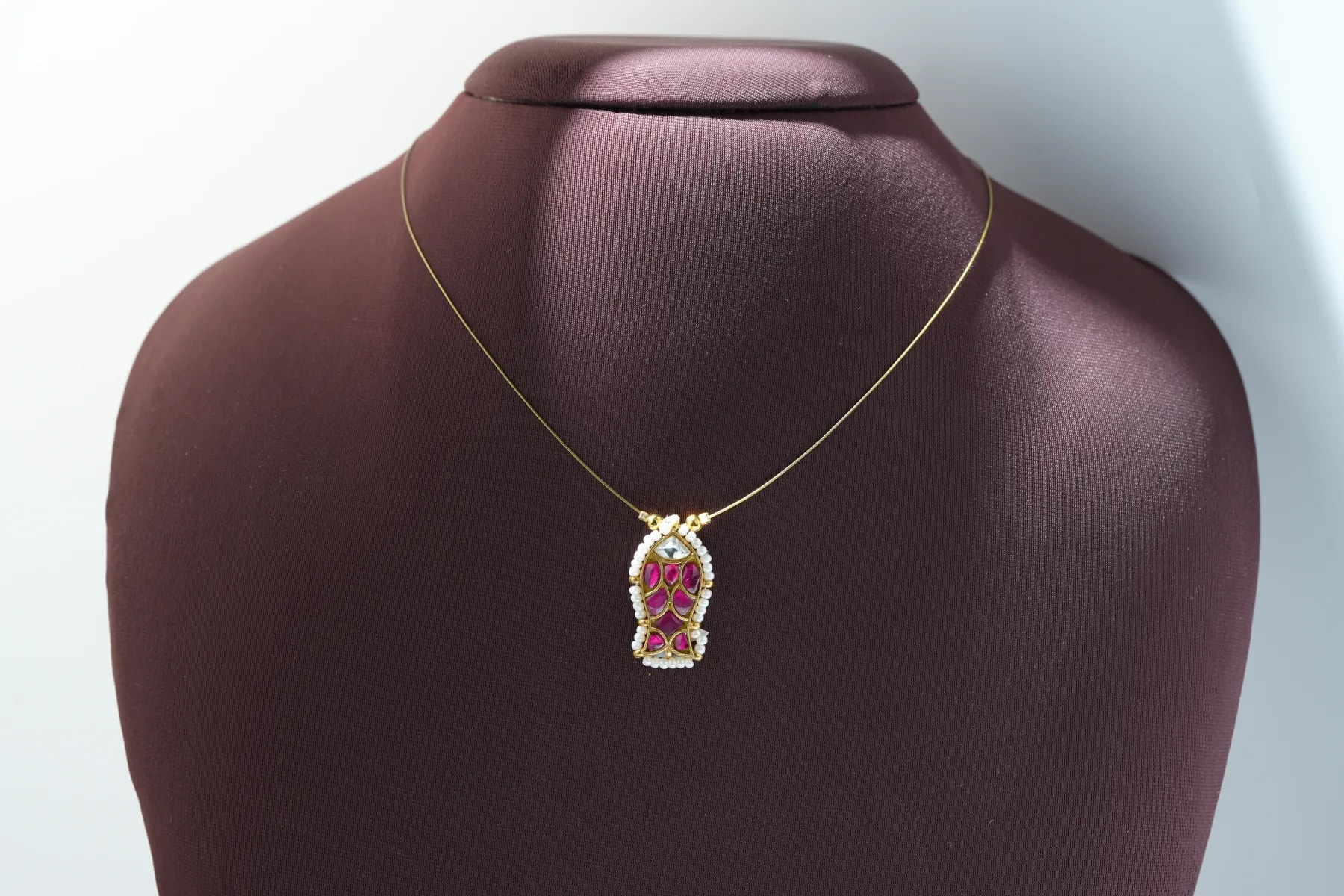 Jadau Matsya pearl Invisible Necklace