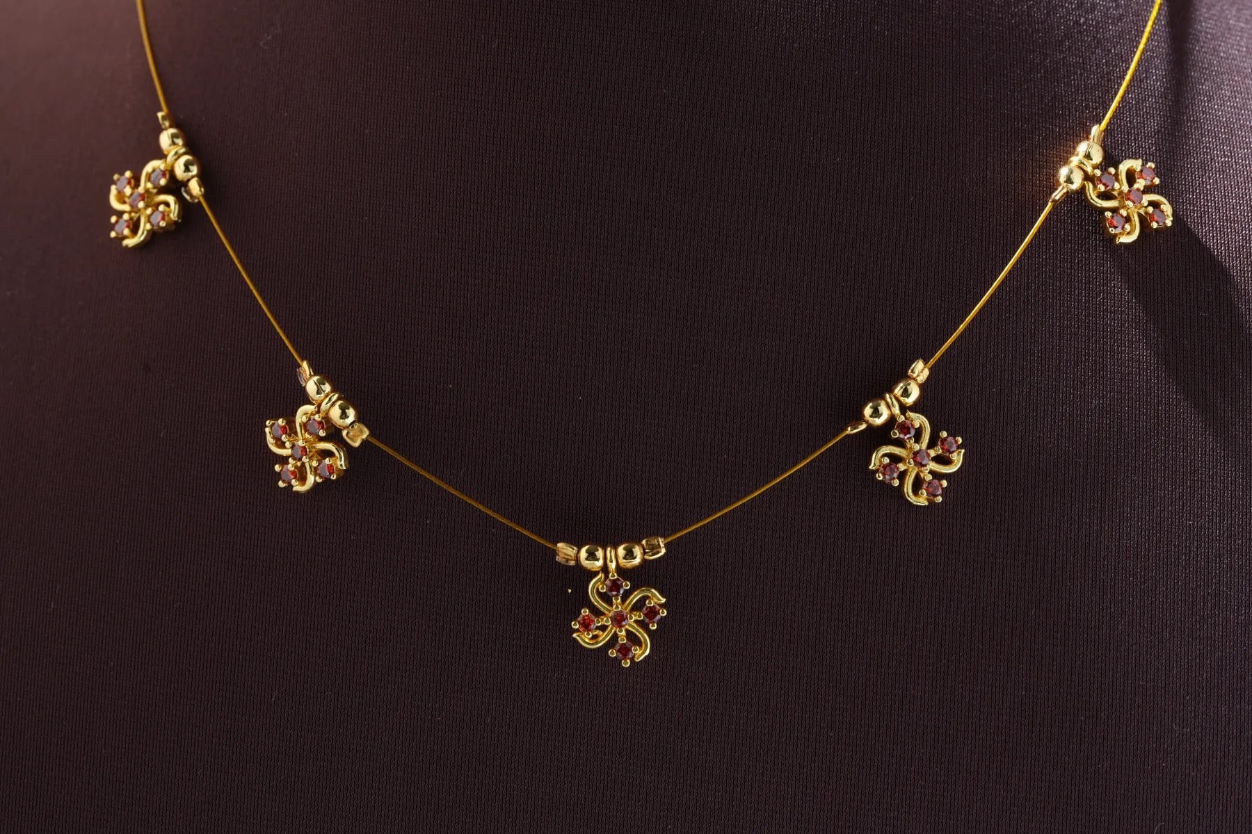 Buttercup Invisible Necklace (5 Charms)