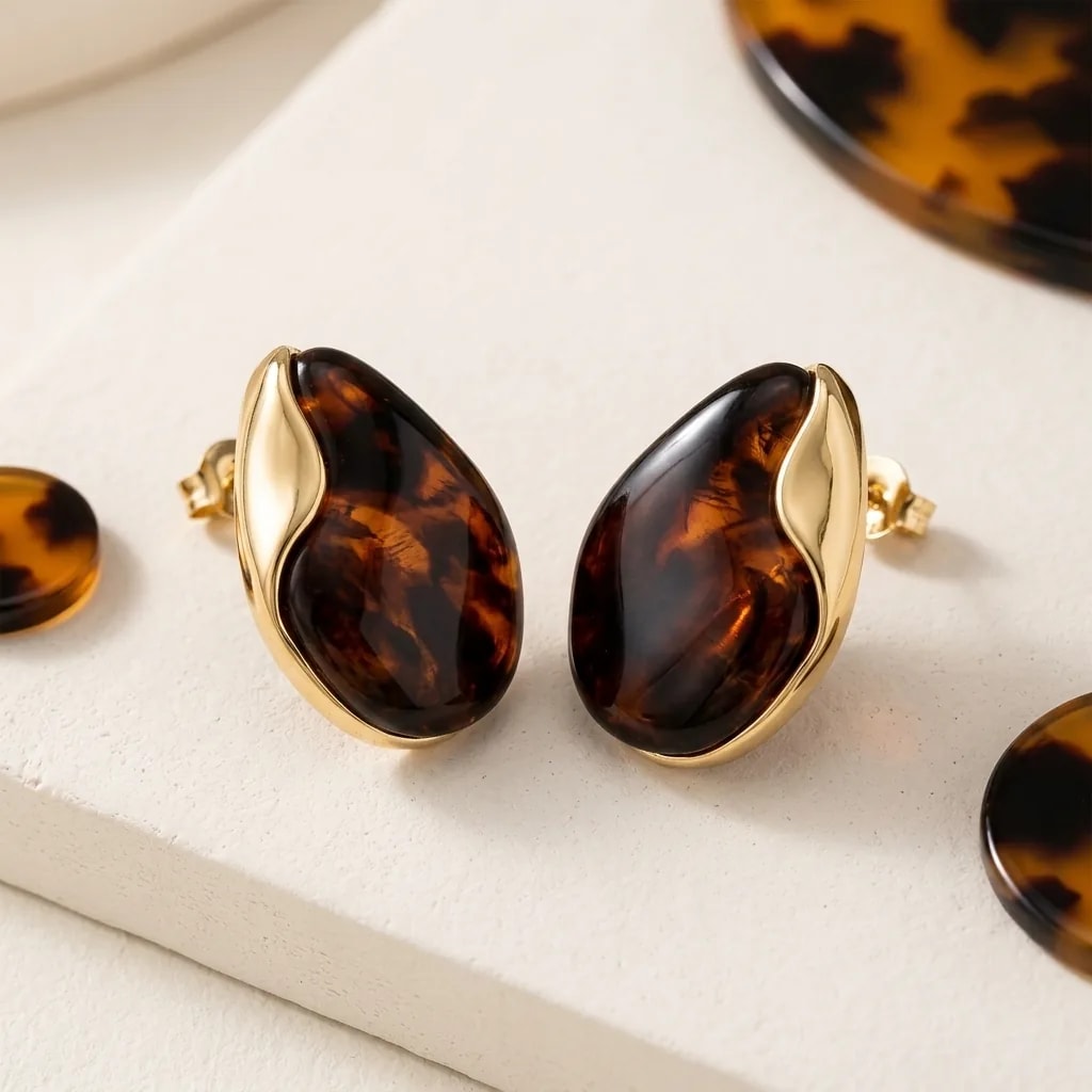 Amber Stone Sculpt Stud Earrings