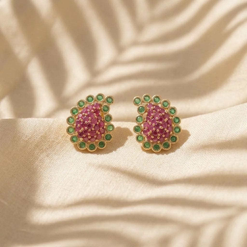 Mamidi Gold-Toned Screw Back Studs