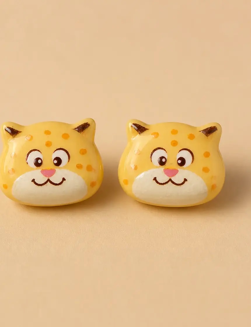 Butterscotch Paws Studs