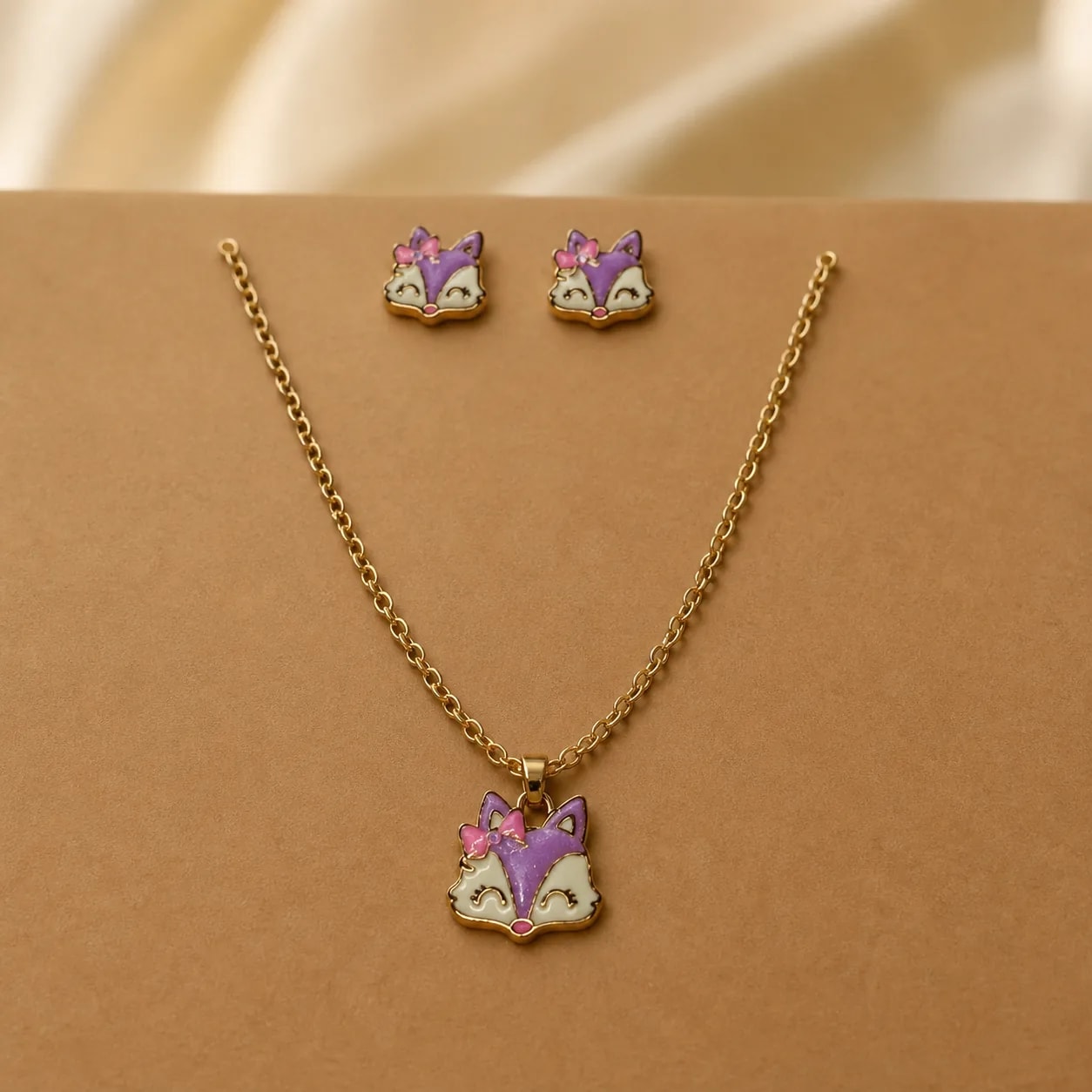Twilight Fox Necklace Set