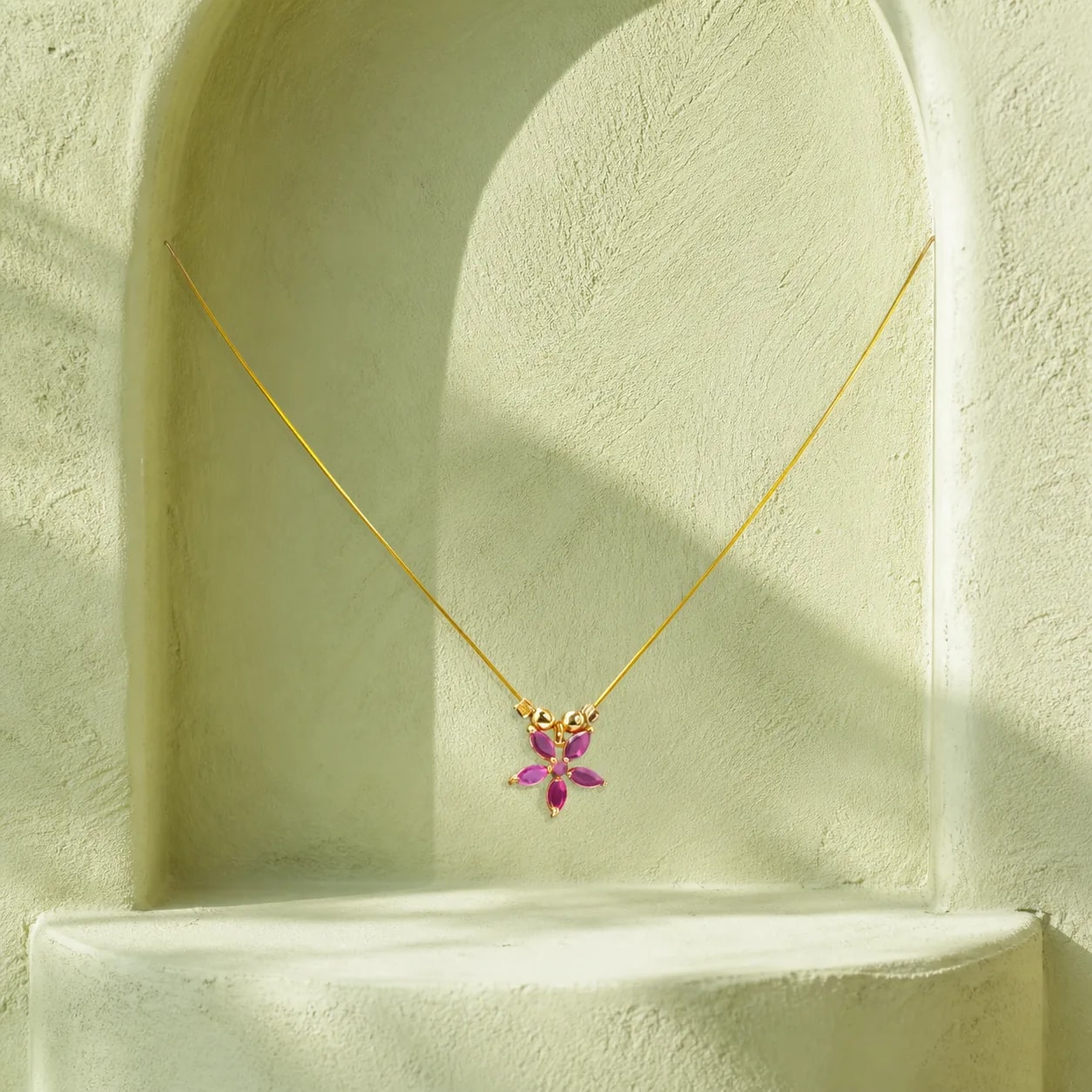 Tara Five Petal Invisible Necklace