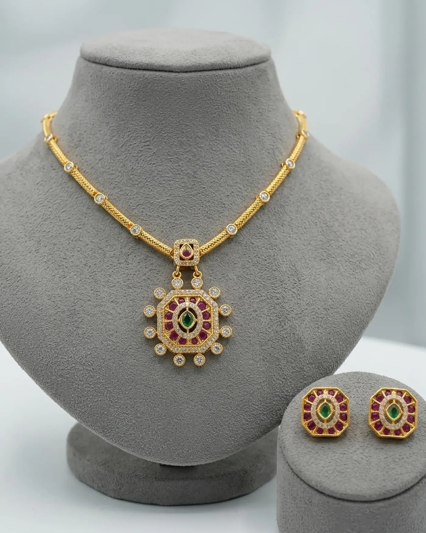 Rajwadi Antique Hasli Jewellery Set