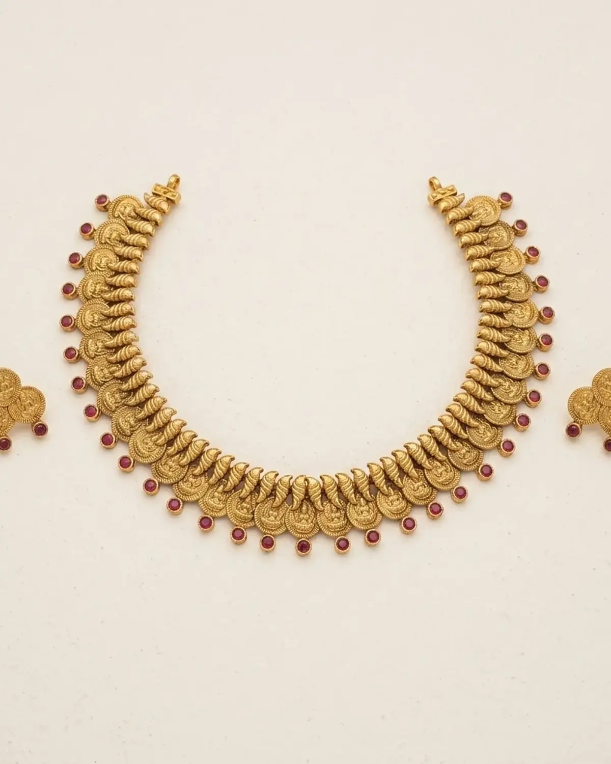 Shankha Kasu Choker Set