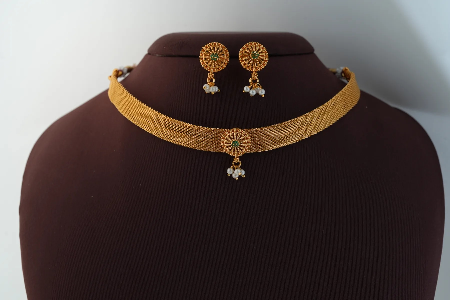 Suvarna Mesh Choker Set